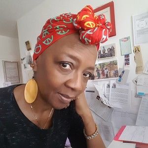 Meet your Posher, Vicki l